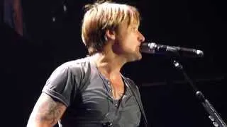 "Somewhere In My Car" - Keith Urban in Minneapolis on Jan. 11th, 2014