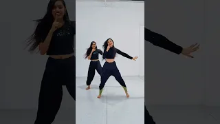 Chikni Chameli | Dance Cover | Khushi And Trapti | #trending #shorts #dance #viral #chiknichameli