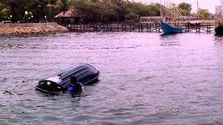 capsized, roll over jetski