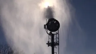 Snowmaking in perfect weather conditions