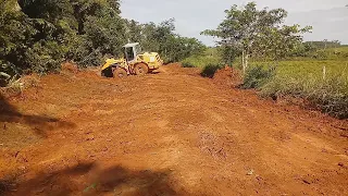 Limpeza de Lateral de Estrada  ( Pá Carregadeira e Motoniveladora) no inverno ...