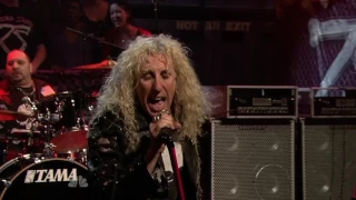 Twisted Sister - We're Not Gonna Take It Late Night with Jimmy Fallon (26.04.2011) 1080p