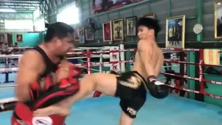 Tawanchai PK SaenchaiMuayThaiGym Slick Technical Pad Work Highlight Video #1