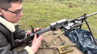 BREDA M30 shooting and operation