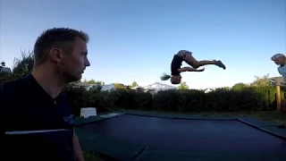 Salto - Hvordan lærer man SALTO på havetrampolin/Studsmatta? - How to learn a front tuck?