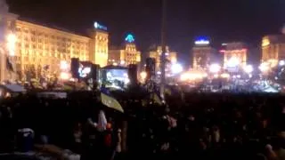 Пісня про Януковича з львівського Євромайдану на київському Євромайдані