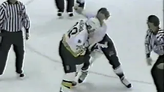 Marty McSorley vs Jamie Huscroft