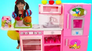 Emma Pretend Play w/ Disney Princess Snow White Pink Kitchen Toy Kids Play Set
