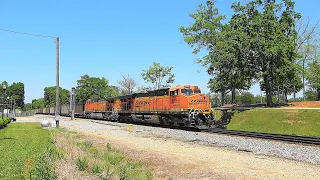 NS 732 passes 733 waiting in the siding in Stockbridge