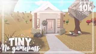 BLOXBURG| Tiny No Gamepass House 10k | House build