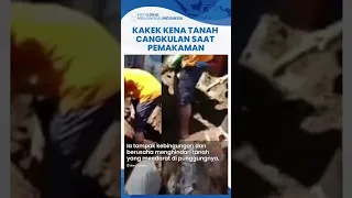 Momen Sedih Kakek Bingung Kena Tanah Cangkulan saat Bantu Pemakaman Jenazah, Warganet Dibikin Geram