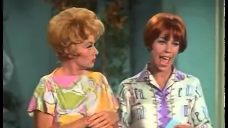 The Lucy Show |TV-1968| LUCY AND CAROL IN PALM SPRINGS |S5E8