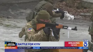 Russian forces continue to attack Kyiv