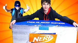 WHAT'S INSIDE The WOLRD'S BIGGEST Nerf Box?