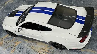 🔥 Unboxing & Review: 2020 Mustang Shelby GT500 Ford Performance! (White w/ Blue Stripes) 🚗💨 | Maisto