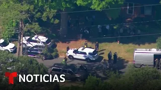 Consternación por la muerte de policías emboscados en Carolina del Norte | Noticias Telemundo