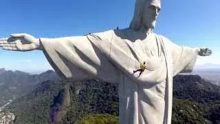 Caminhando no braço do Cristo... Uma visão espetacular do Rio de Janeiro