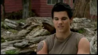 Taylor Lautner: "The Twilight Saga: New Moon" Interview on Set