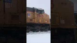Train In Snow!  Snow Emergency In Ohio