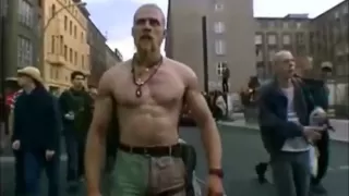 Techno Viking Dancing to DUBSTEP HD