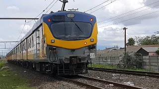 Metrorail Trains Northern Suburbs and Cape Flats mini compilation. 5M2A and 10M5.
