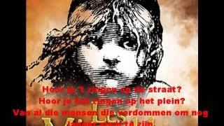 les miserables-hoor je het zingen op de straat