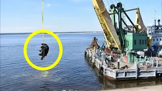 A car was lifted from the bottom of the Volga and a shocking discovery was found inside