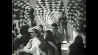 American Bandstand 1969 – Friendship Train, Gladys Knight & the Pips