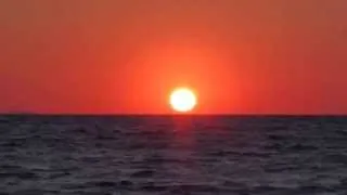 Beautiful sunrise on the sea.  Восход солнца на море.