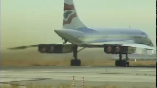 Great view of Concorde & Twin Towers departing JFK