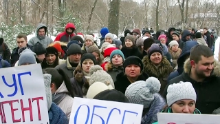 Жители Донецка обвиняют ОБСЕ в "бездействии"