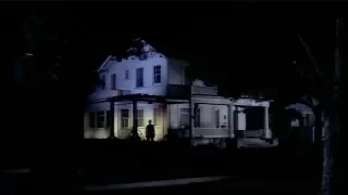 Halloween (1978) -  Original Movie Trailer