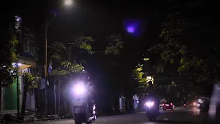 Video Jalanan Tengah Malam pukul 23.00 WIB sembari menunggu pesanan Nasi Goreng