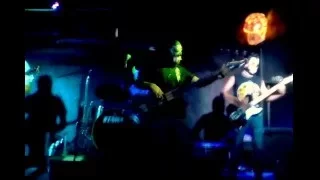 *SURFING MUNSTERS* - El surf de Bukowsky (live)