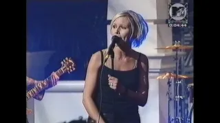 The Cardigans - Lovefool (MTV Europe Music Awards Preshow 1996)