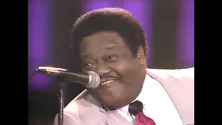 Fats Domino "Walking to New Orleans" live, 1985