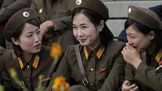 Зачем нужны девушки в армии Северной Кореи. Неужели только для этого...
