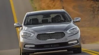 2015 Kia K900 - TestDriveNow.com Review by Auto Critic Steve Hammes | TestDriveNow