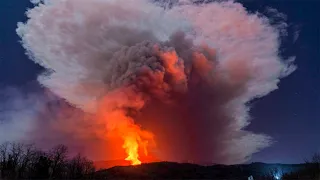 Mount Etna eruption lights up the skies in spectacular footage