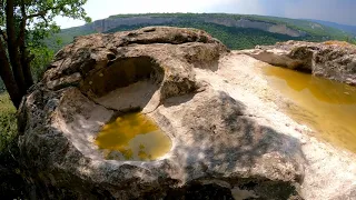 Поездка в Качи-Кальон – древний пещерный монастырь.Крым.Бахчисарай