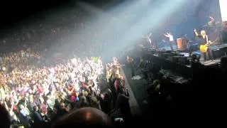 Paul McCartney - Live and Let Die / Hey Jude (Edmonton Nov 28 2012)