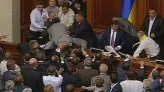 Mass brawl in Ukrainian parliament