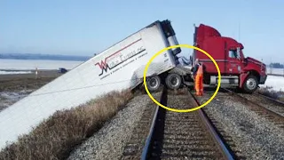 Dangerous Idiots Biggest Truck Operator Fails at Works, Heavy Equipment Machines Crane Fail Working