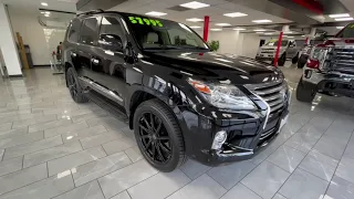 2015 Lexus LX 570 5.7 V8 AWD. Sunroof, DVD ++LOW MILES/ONE OWNER