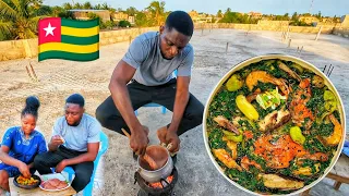 Cooking mouthwatering traditional Togolese Ademe /jute leaves/ewedu With crabs in Togo west Africa 🌍