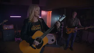 Nancy Wilson on "Mistral Wind"