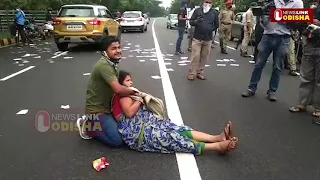 High Drama Outside Odisha Assembly ll Woman Hostage At Knifepoint