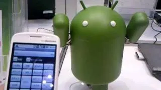 Android  robot  : moving!