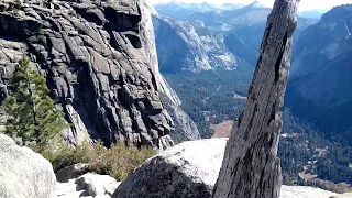 Scariest and dangerous section of Upper Yosemite Falls hike with 3,000 feet drop
