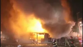 RAW: Firefighters battle blaze at San Leandro market